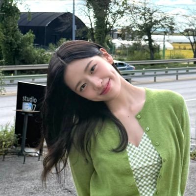anyujinsss's profile picture