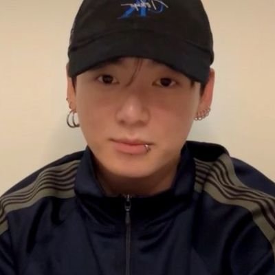 ★ fabi VA A VER A BTS's profile picture