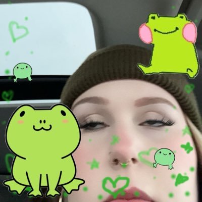 bed rot bitch *。೨⋆*✩'s profile picture