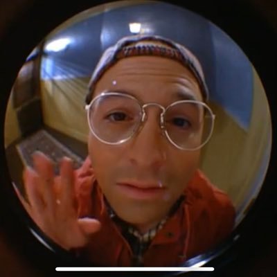 el hombre que se casó con un módem's profile picture