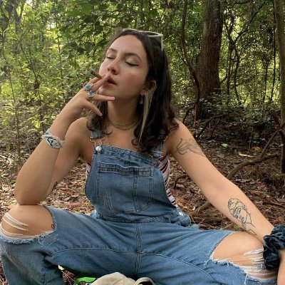 nayralune's profile picture