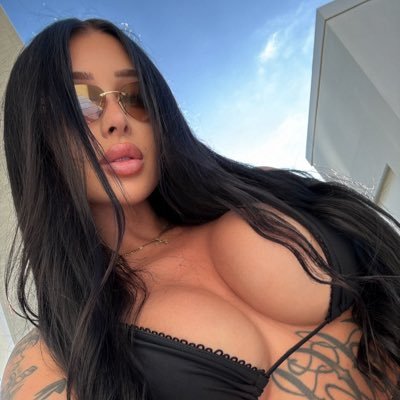RealValérie.C's profile picture