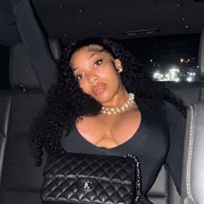 Nayammai's profile picture