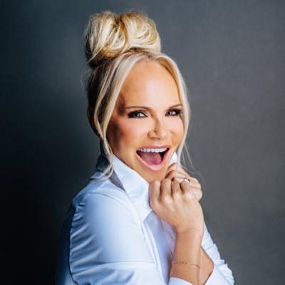 Kristin Chenoweth's profile picture