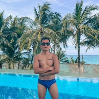naughtyclucky's profile picture
