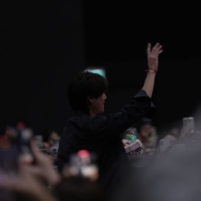 FromtheMoon's profile picture