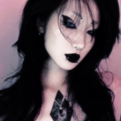 脑's profile picture