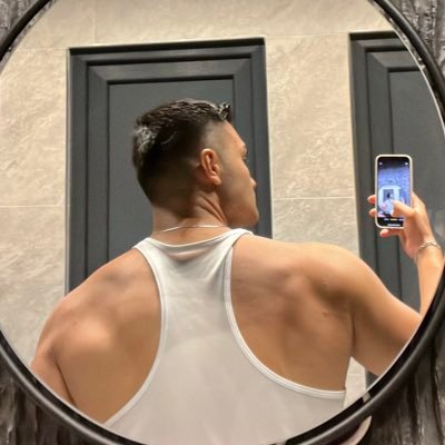 Umut's profile picture