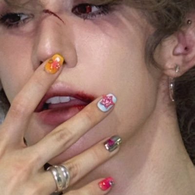 risa's profile picture