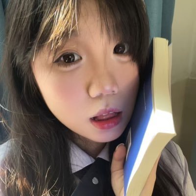 Flowerfox888's profile picture