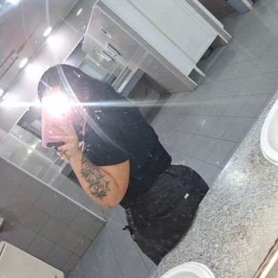 tia wawaa's profile picture