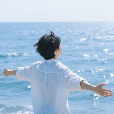 Claude741922's profile picture