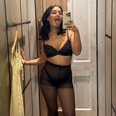 Holly Lauren's profile picture