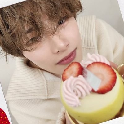 innieselca's profile picture