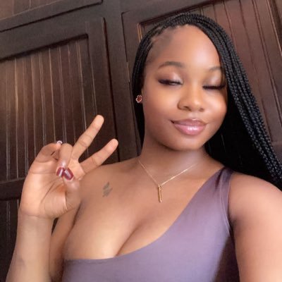 yourmuna00's profile picture
