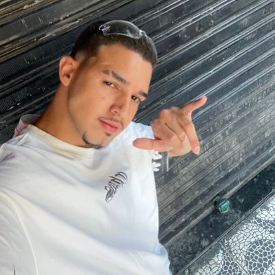 𝕹𝖆̃𝖔 𝕴𝖓𝖋𝖑𝖚𝖊𝖓𝖈𝖊𝖗 👁🗨's profile picture