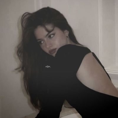 - ʙᴇʟᴀ 🎨's profile picture