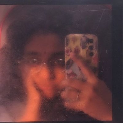 sanju 🪩🍸🩰✨️'s profile picture