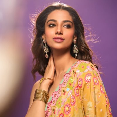 Meenakshiioffl's profile picture