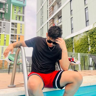 VicVic070's profile picture