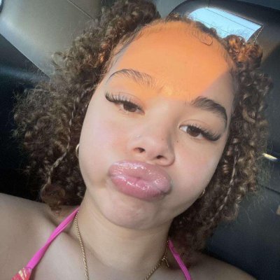 ;)'s profile picture