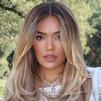 Karol G Reports's profile picture