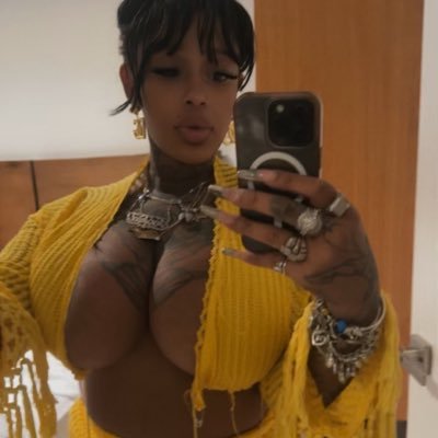EyesOnButaFlies's profile picture