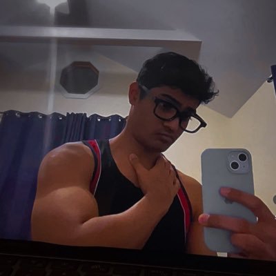 kush 🥀's profile picture