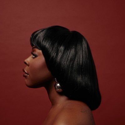 ShaesUniverse's profile picture