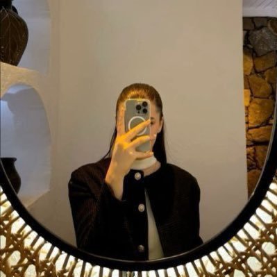 wordsbyher_'s profile picture