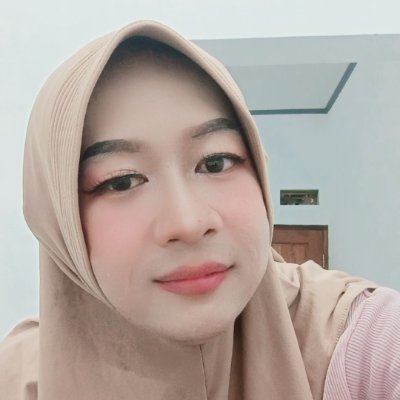 Distiputri77's profile picture