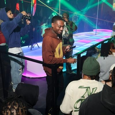 PartyWithMiare's profile picture