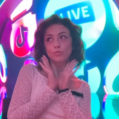 oieshira's profile picture