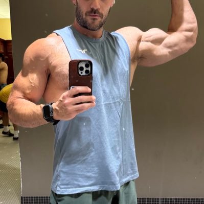 BostonBiceps💯- Natural Dad Bod Specialist's profile picture