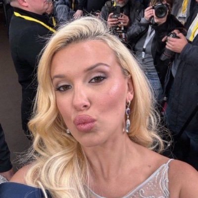 ريناد VIP's profile picture