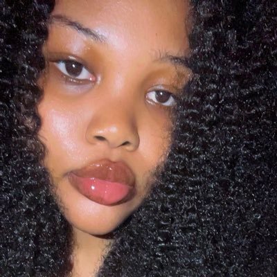 𝓡𝓮𝓲𝓷𝓪's profile picture