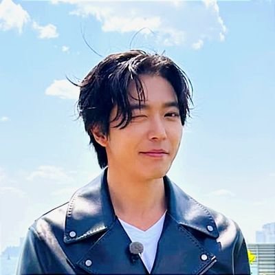 𖹭's profile picture