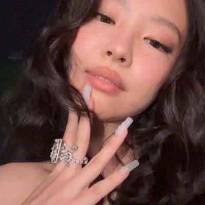 aye 𔘓 aus's profile picture