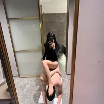 Livin_LAVISHLY's profile picture