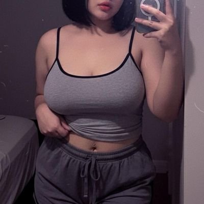ZenshaHutc68628's profile picture