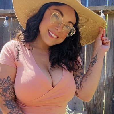 Prettyanpetite's profile picture