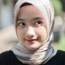 Gadis analis profil fotoğrafı