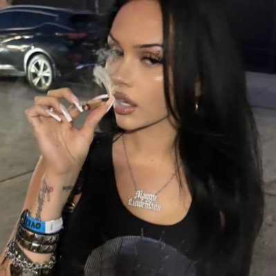 ad met maggie's profile picture