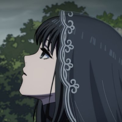 b's profile picture