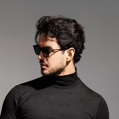 JE•ƎAN's profile picture