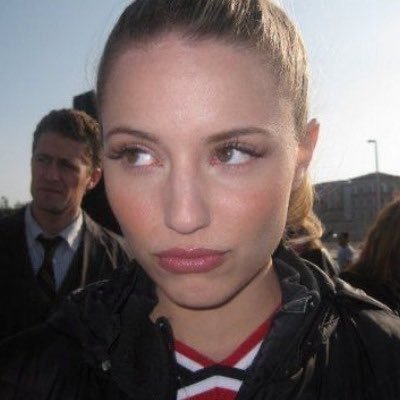 v.'s profile picture