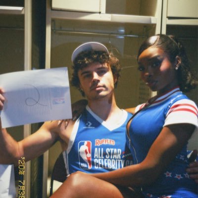 comeherecream's profile picture