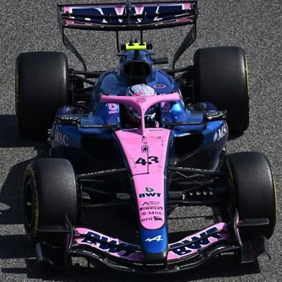 Pit Lane Latino's profile picture