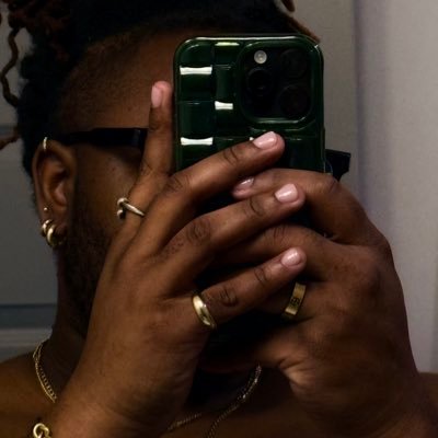 que_amell's profile picture