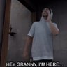 HEY GRANNY I'M HERE 的头像
